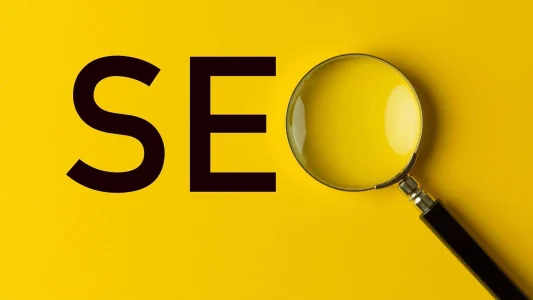 SEO چیست؟ راهنمای کامل بهینه‌سازی سایت برای موتورهای جستجو
